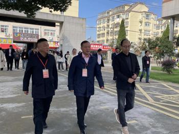 “两代表一委员”进校园，共话教育新发展——市、镇人大代表走进西场小学视察指导